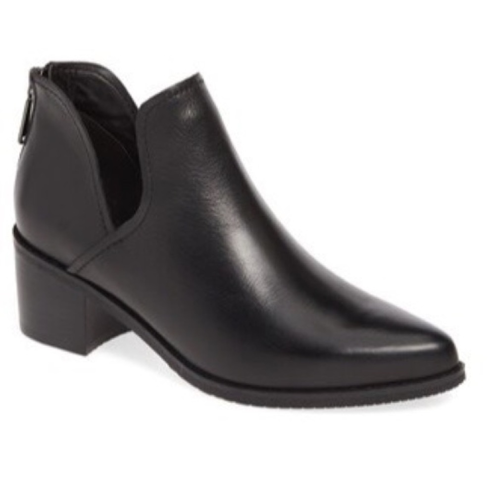 Blondo Eliza Waterproof Booties size 9